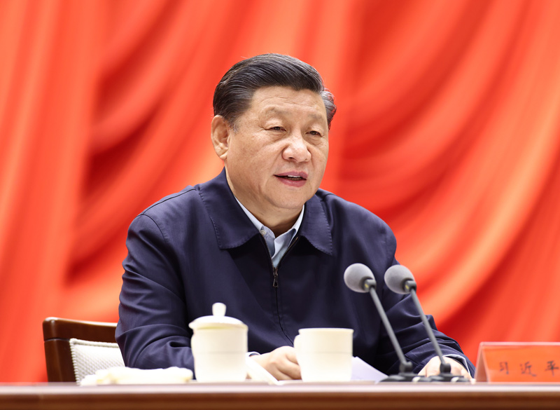 1月11日,省部级主要领导干部学习贯彻党的十九届五中全会精神专题研讨班在中央党校(国家行政公司)开班。中共中央总书记、国家主席、中央军委主席习近平在开班式上发表重要讲话。新华社记者 鞠鹏 摄